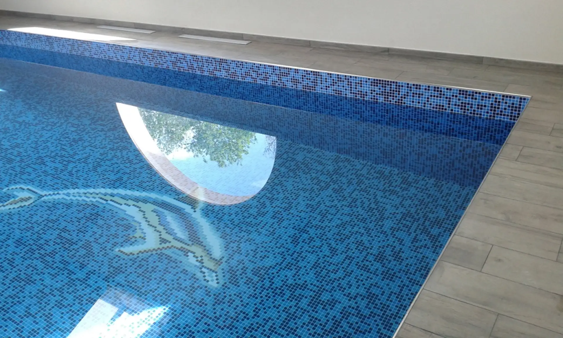 realisation-piscine-herbert-damien-carrelage (3)_webp